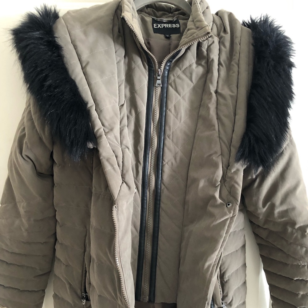Express short coat